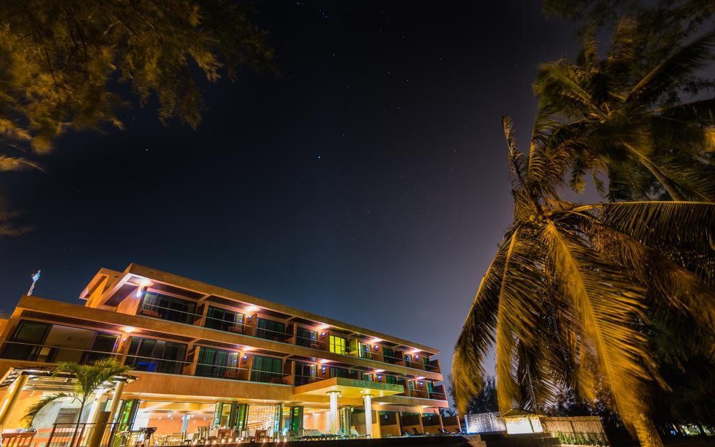 Coriacea Beachfront Boutique Phuket Resort - Sha Plus Mai Khao Dış mekan fotoğraf